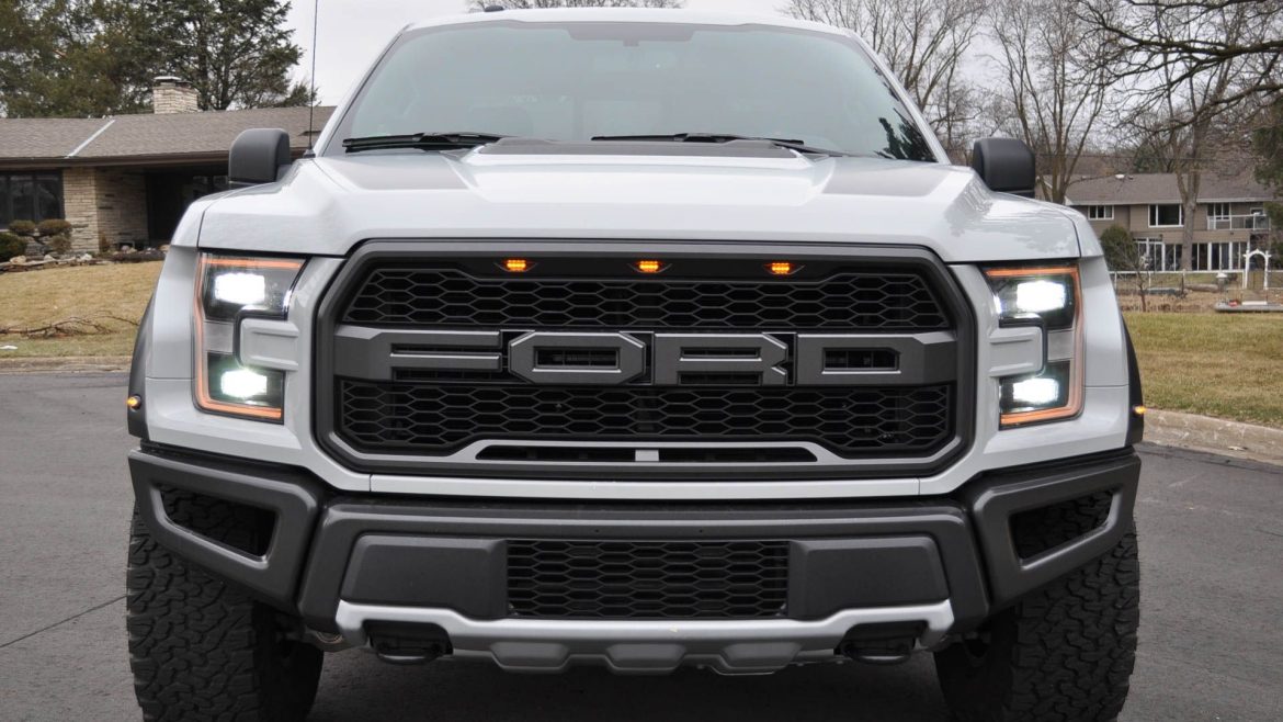 2017-ford-f-150-raptor_100605469